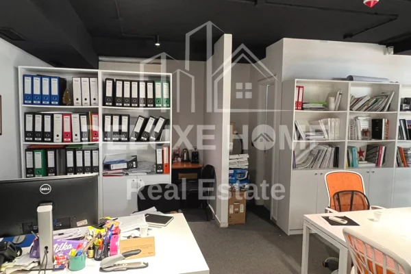 JEPET ME QERA – Ambient Zyre, 72 m2