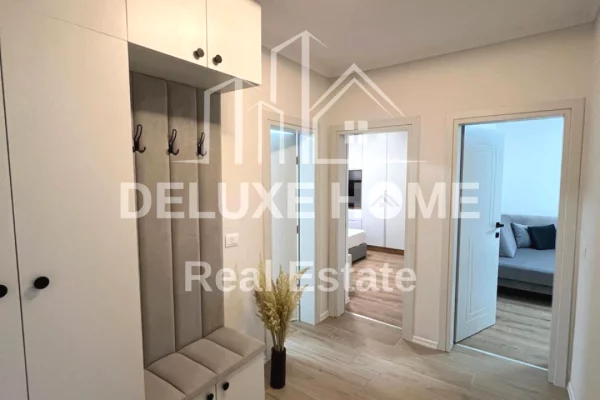 Appartamento in affitto a Tirana 2+1, Arredato