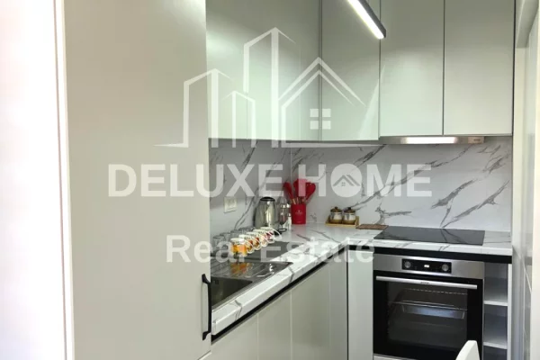 Appartamento in affitto a Tirana 2+1, Arredato