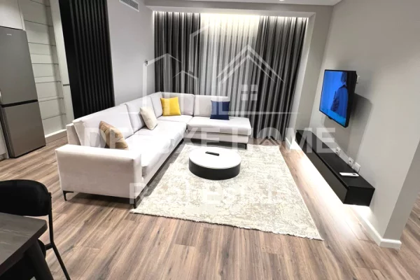 Appartamento in affitto a Tirana 2+1, Arredato