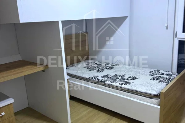 Shtepi me qera Apartament ne Tirane, 2+1, Mobilimi E mobiluar, Pagesa 650  Euro.
