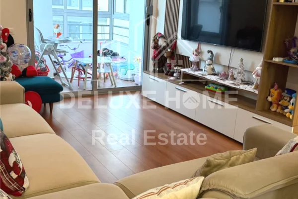 Appartamento in affitto a Tirana 2+1, Arredato