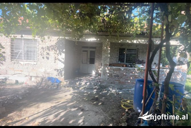 Shtepi ne shitje 2+1 ne Tirane - 60,000 Euro