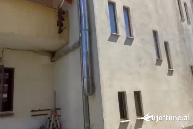 House for Sale 6+1 in Tirana - 370,000 Euro