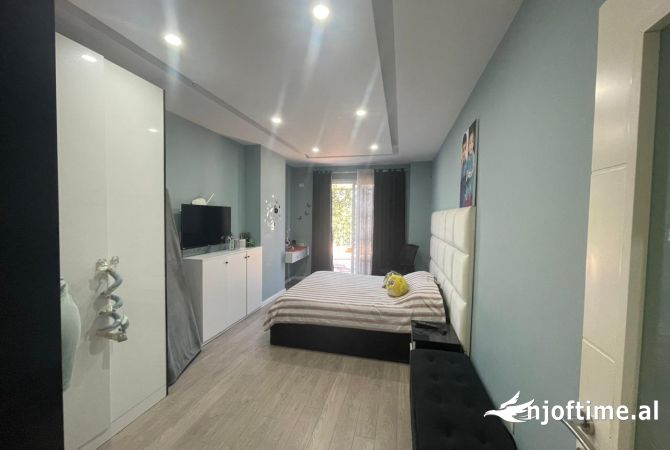 Shtepi ne shitje 2+1 ne Tirane - 270,000 Euro