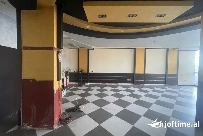 Ambient biznesi me qera 1+1 ne Tirane - 700 Euro