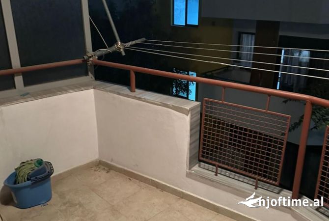 Shtepi ne shitje 1+1 ne Tirane - 120,000 Euro