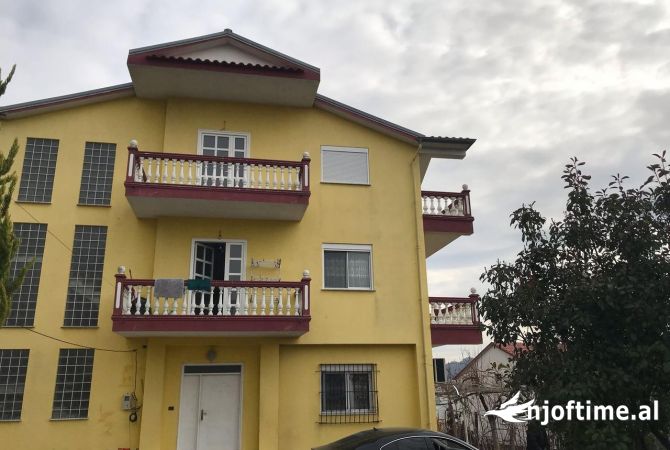 Shtepi ne shitje 2+1 ne Tirane - 520,000 Euro