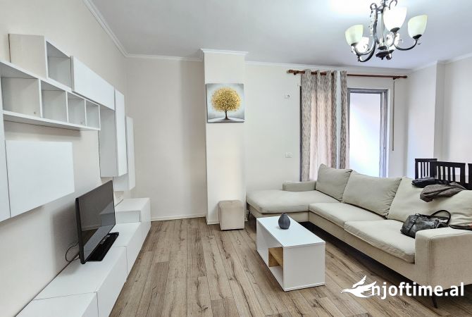 Shtepi ne shitje 2+1 ne Tirane - 130,000 Euro