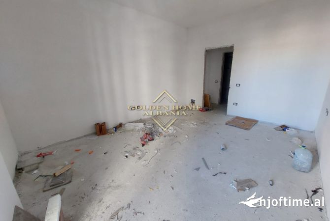 Shtepi ne shitje Apartament ne Tirane, 2+1, Mobilimi Bosh, pa mobiluar, Pagesa 172,017  Euro.