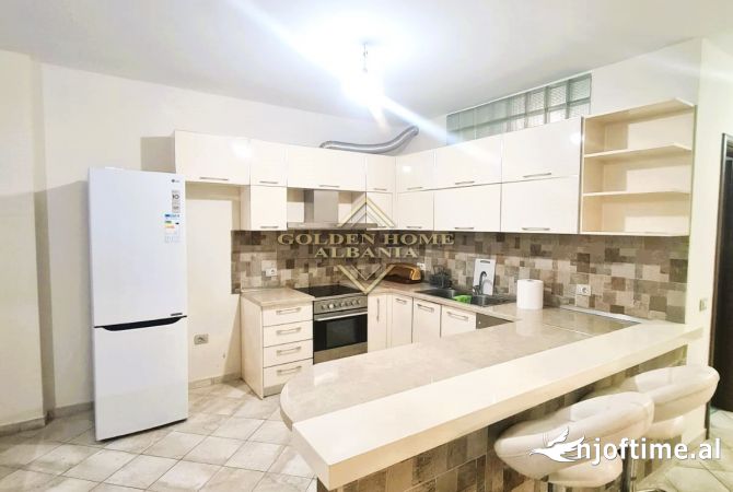 Shtepi me qera Apartament ne Tirane, 2+1, Mobilimi E mobiluar, Pagesa 650  Euro.