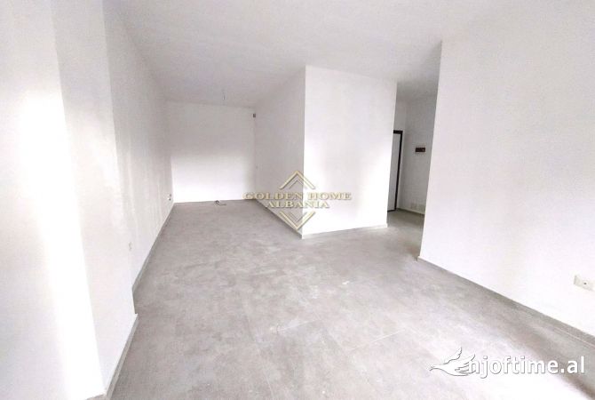 Shtepi ne shitje Apartament ne Tirane, 2+1, Mobilimi Bosh, pa mobiluar, Pagesa 169,620  Euro.