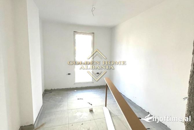 Shtepi ne shitje Apartament ne Tirane, 2+1, Mobilimi Bosh, pa mobiluar, Pagesa 120,000  Euro.