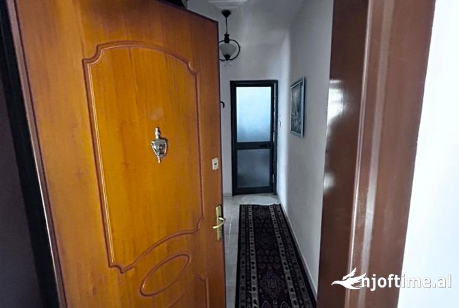 Shtepi ne shitje 1+1 ne Tirane - 82,000 Euro