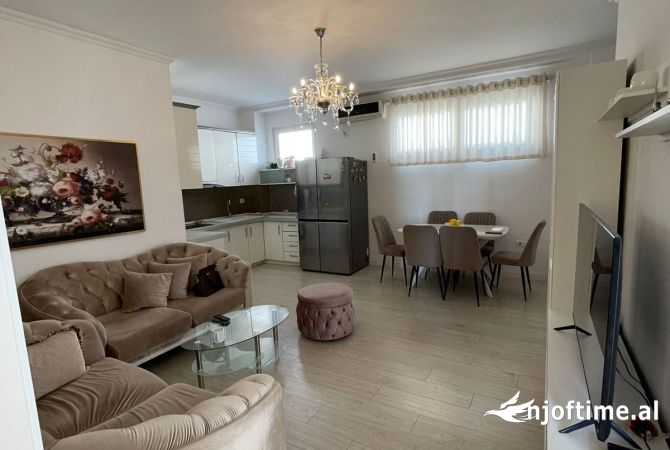 Shtepi ne shitje 2+1 ne Tirane - 110,000 Euro