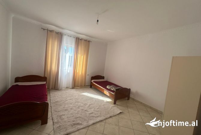 Shtepi me qera 2+1 ne Tirane - 45,000 Leke