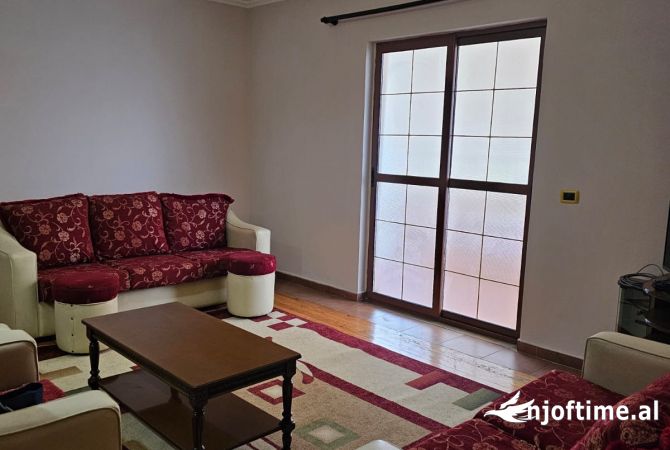 Shtepi me qera 2+1 ne Tirane - 45,000 Leke