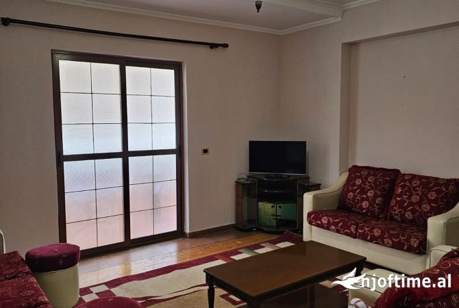 Shtepi me qera 2+1 ne Tirane - 45,000 Leke