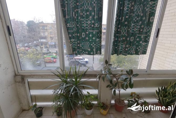 Shtepi me qera Apartament ne Tirane, 1+1, Mobilimi E mobiluar, Pagesa 50,000  Leke.