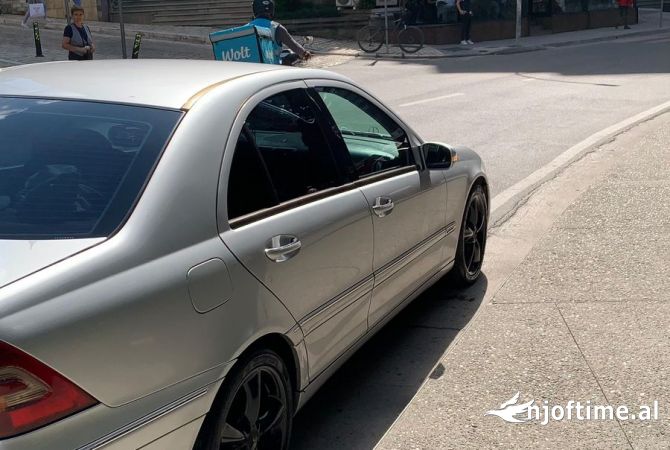 Cars for sale in Tirana - 370,000 Leke