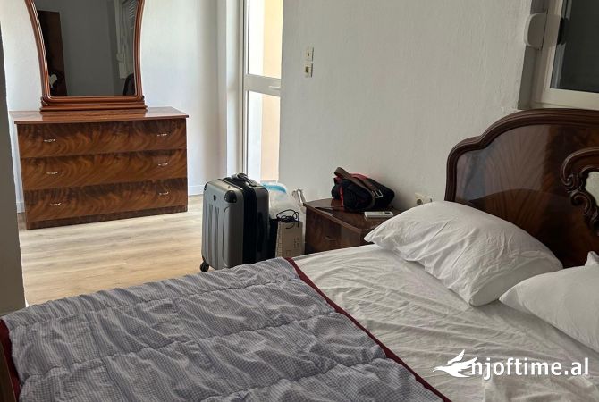 Shtepi me qera 3+1 ne Tirane - 850 Euro