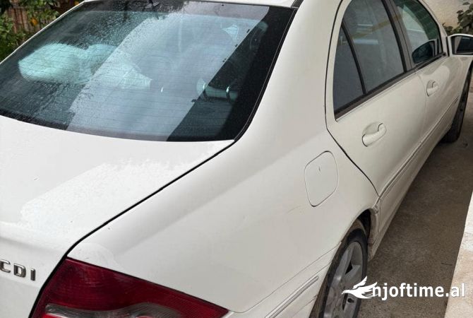 Auto in Vendita  a Tirana - 4,700 Euro