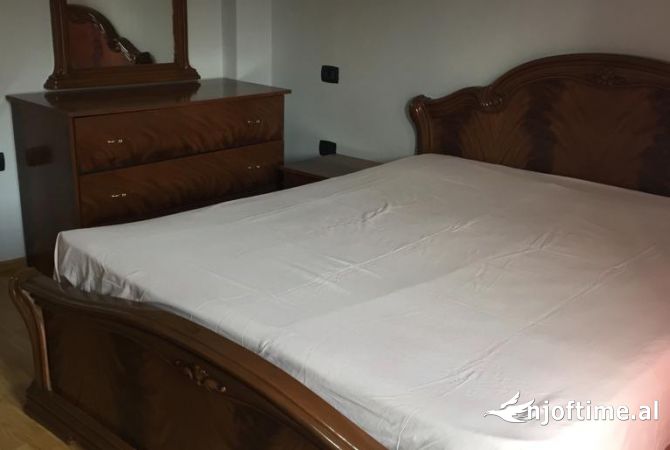 Shtepi me qera 3+1 ne Tirane - 50,000 Leke