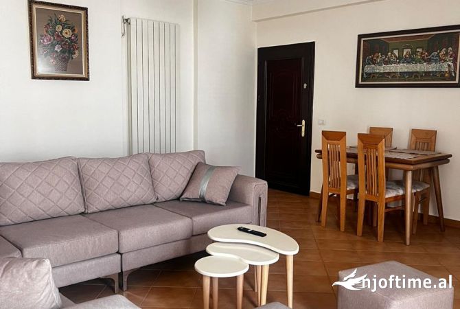 Shtepi me qera 2+1 ne Vlore - 30,000 Leke