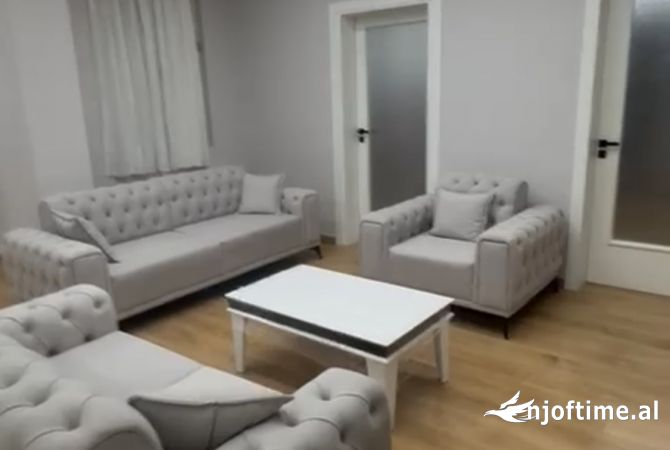 Shtepi ne shitje 2+1 ne Tirane - 180,000 Euro