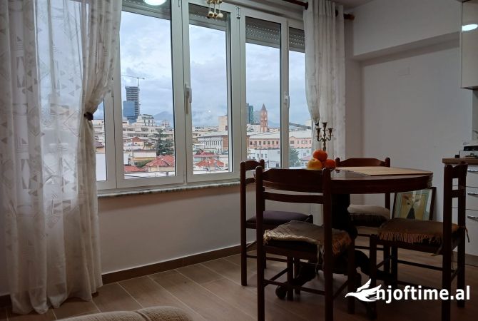 Shtepi me qera Apartament ne Tirane, 1+1, Mobilimi E mobiluar, Pagesa 550  Euro.