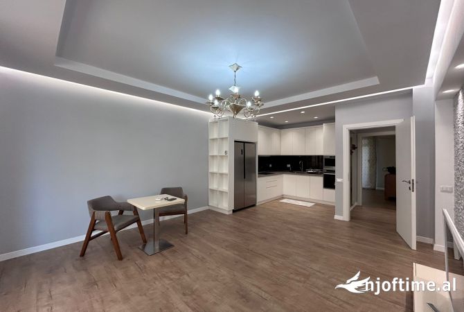 Shtepi ne shitje 2+1 ne Tirane - 280,000 Euro