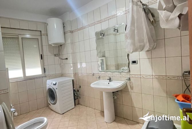 Shtepi me qera 1+1 ne Tirane - 550 Euro