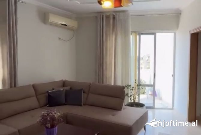 Shtepi me qera 2+1 ne Tirane - 450 Euro