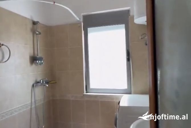 Shtepi me qera Apartament ne Tirane, 2+1, Mobilimi E mobiluar, Pagesa 450  Euro.