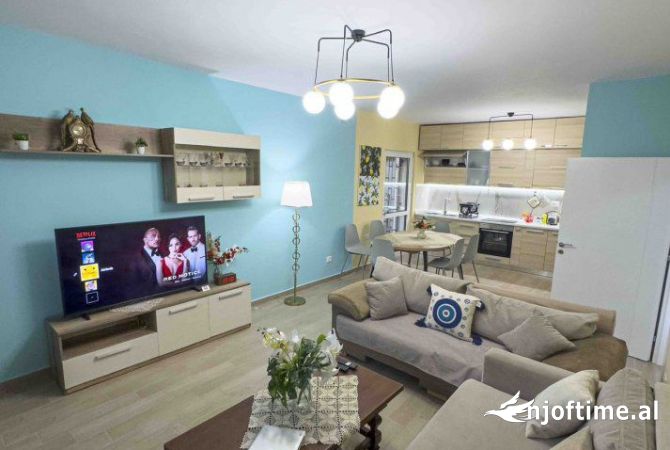 Shtepi me qera 3+1 ne Tirane - 1,100 Euro