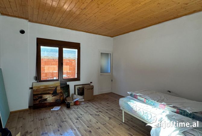 Shtepi me qera Apartament ne Tirane, 2+1, Mobilimi E mobiluar, Pagesa 450  Euro.