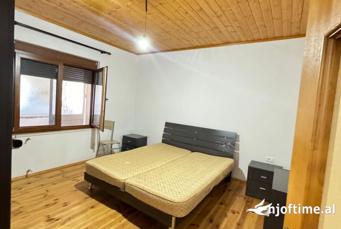 Shtepi me qera Apartament ne Tirane, 1+1, Mobilimi E mobiluar, Pagesa 350  Euro.