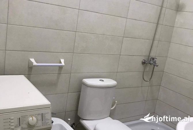 Shtepi me qera Apartament ne Tirane, 1+1, Mobilimi E mobiluar, Pagesa 350  Euro.