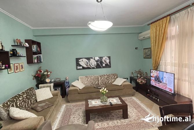 Shtepi ne shitje 2+1 ne Tirane - 250,000 Euro