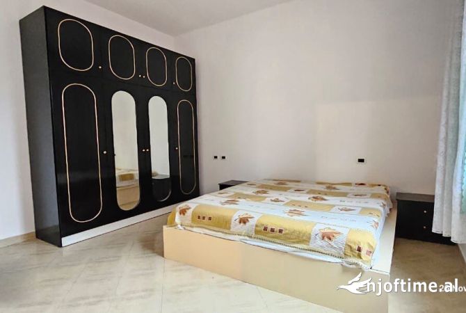 Shtepi me qera Shtepi Private ne Tirane, 2+1, Mobilimi E mobiluar, Pagesa 550  Euro.