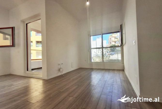 Shtepi ne shitje 1+1 ne Tirane - 90,000 Euro