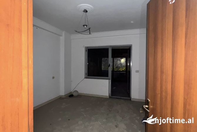 Shtepi ne shitje 2+1 ne Tirane - 210,000 Euro