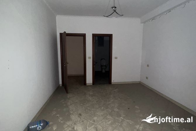 Shtepi ne shitje 2+1 ne Tirane - 210,000 Euro