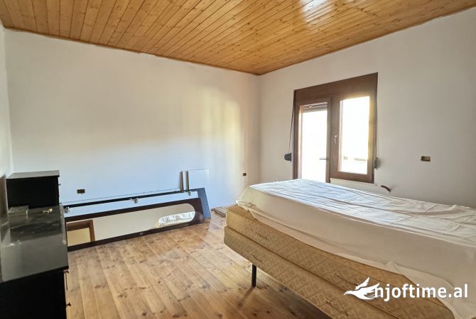 Shtepi me qera 2+1 ne Tirane - 450 Euro