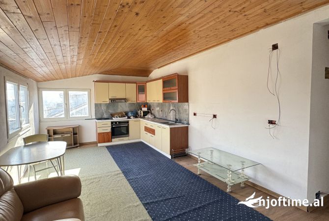 Shtepi me qera 2+1 ne Tirane - 450 Euro