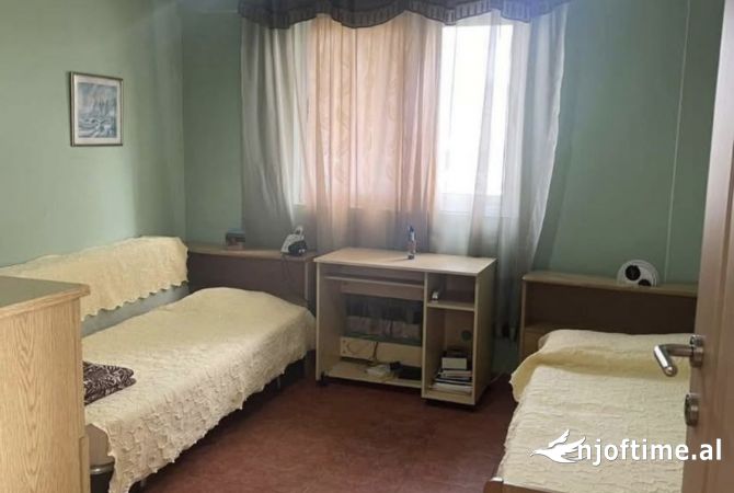 Shtepi me qera Apartament ne Tirane, 2+1, Mobilimi E mobiluar, Pagesa 600  Euro.