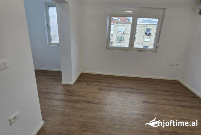 Shtepi ne shitje 1+1 ne Tirane - 79,000 Euro
