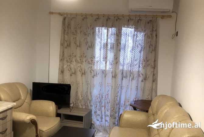Shtepi me qera 1+1 ne Tirane - 401 Euro