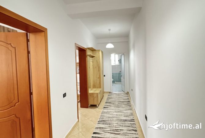Shtepi me qera Apartament ne Tirane, 1+1, Mobilimi E mobiluar, Pagesa 500  Euro.