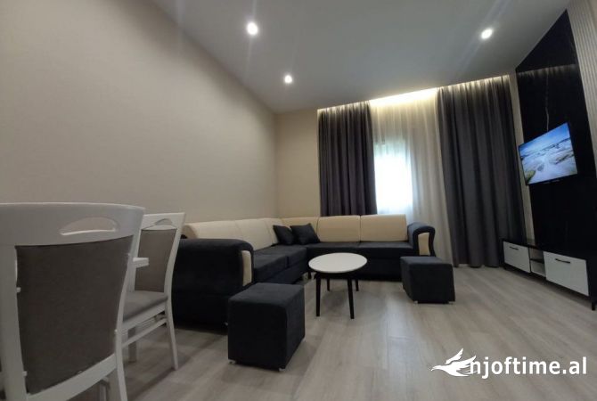 Shtepi me qera Apartament ne Tirane, 1+1, Mobilimi E mobiluar, Pagesa 530  Euro.